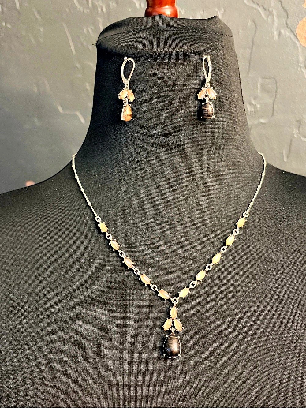 Gold & Black Statement Jewelry Set Like New